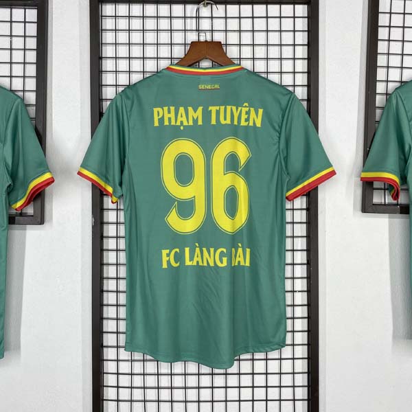 Áo đấu đội tuyển Senegal cùng mẫu font số siêu hót