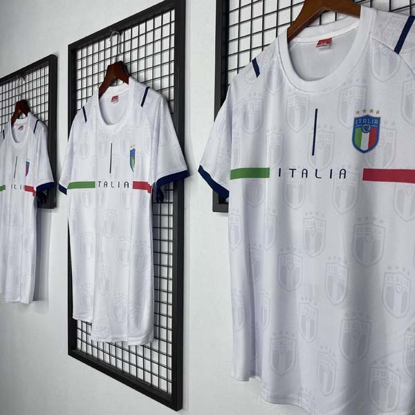 Thành phẩm áo đội tuyển Ý sau may màu trắng mới nhất