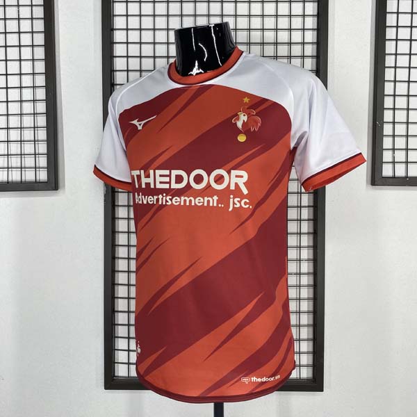 Mẫu áo bóng đá thiết kế The Door sau may màu đỏ